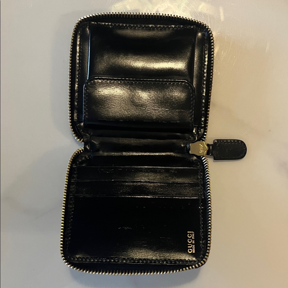 Gucci Black Leather Vintage Wallet - Picture 7 of 10